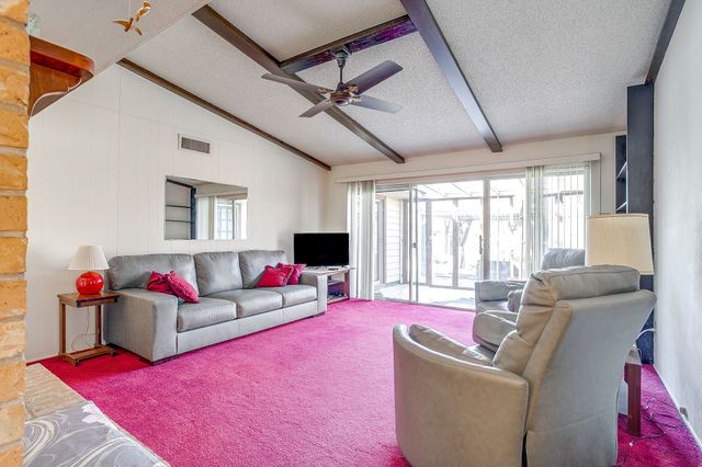 6304 Wakeland Court, Fort Worth, TX 76133