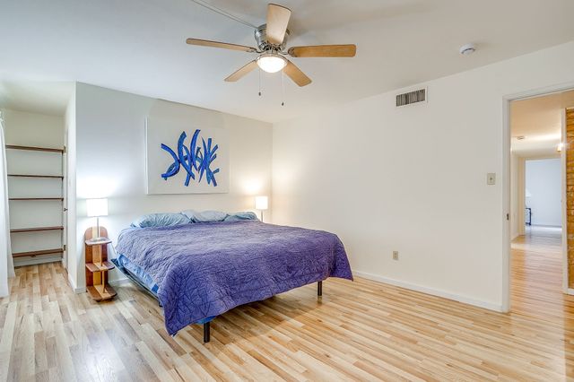 6304 Wakeland Court, Fort Worth, TX 76133