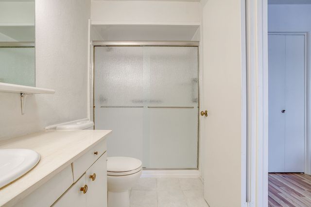 6304 Wakeland Court, Fort Worth, TX 76133