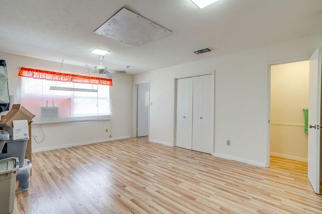 6304 Wakeland Court, Fort Worth, TX 76133