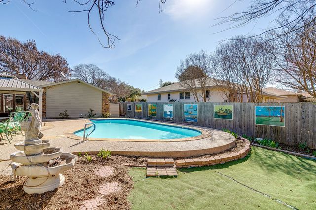 6304 Wakeland Court, Fort Worth, TX 76133