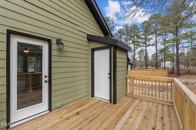 151 Creek Bend Drive, Vass, NC 28394