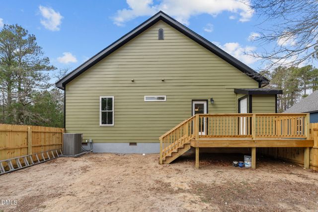 151 Creek Bend Drive, Vass, NC 28394