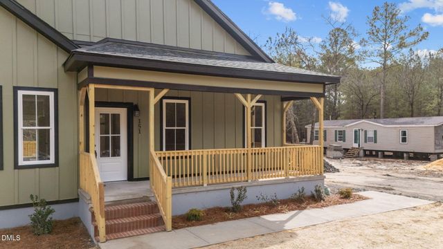 151 Creek Bend Drive, Vass, NC 28394