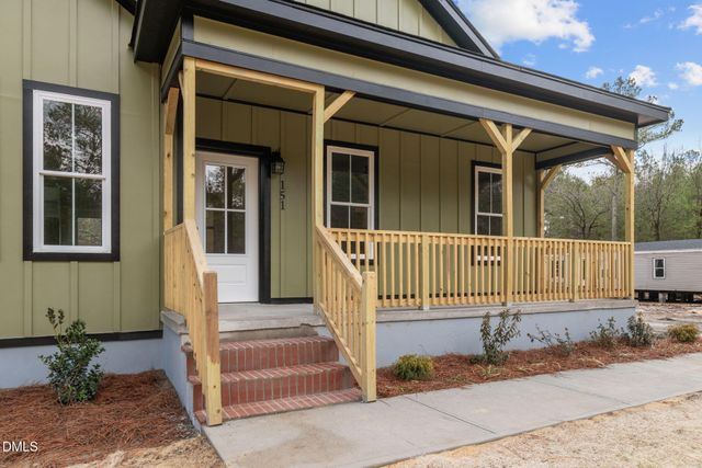 151 Creek Bend Drive, Vass, NC 28394