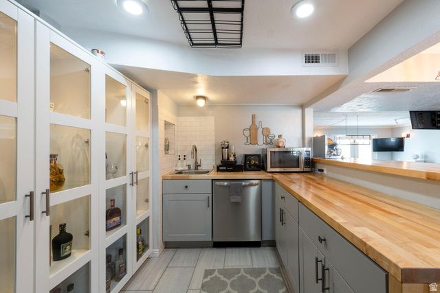 861 E MILLBROOK WAY, Bountiful, UT 84010