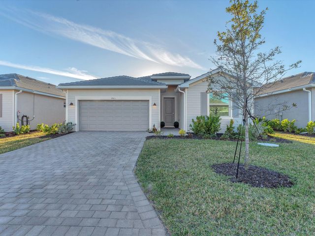7973 Lakes Edge Lane, Port Charlotte, FL 33981