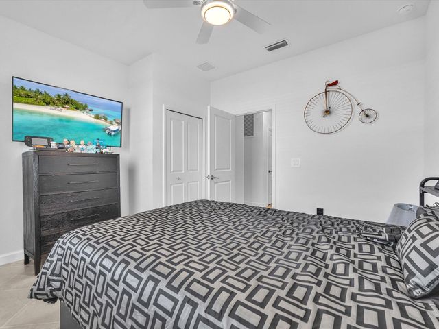 7973 Lakes Edge Lane, Port Charlotte, FL 33981
