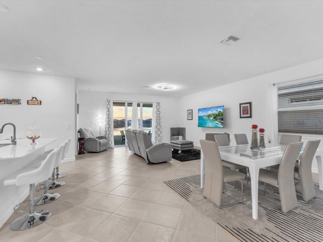 7973 Lakes Edge Lane, Port Charlotte, FL 33981