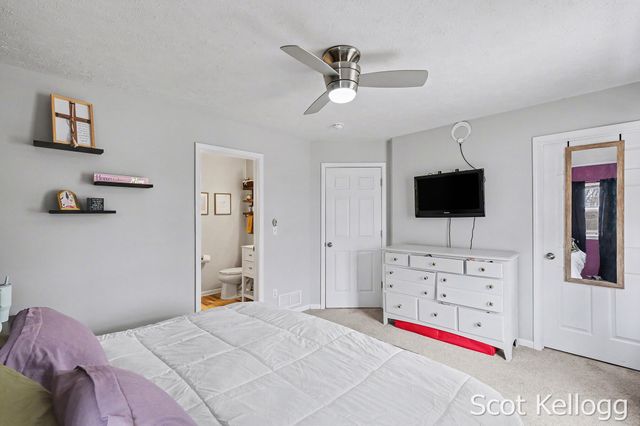 7016 S Cannon Place Drive 15, Cannon Twp, MI 49341