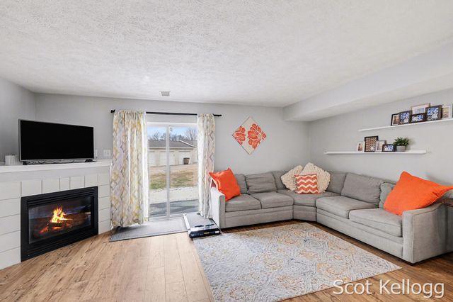 7016 S Cannon Place Drive 15, Cannon Twp, MI 49341