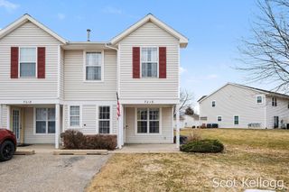 7016 S Cannon Place Drive 15, Cannon Twp, MI 49341