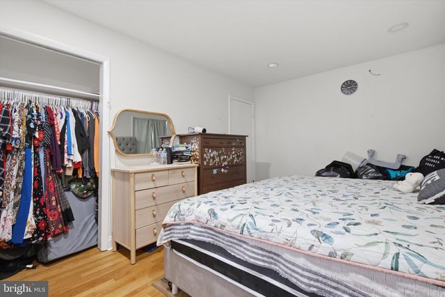 8802 STERLING, Hyattsville, MD 20785