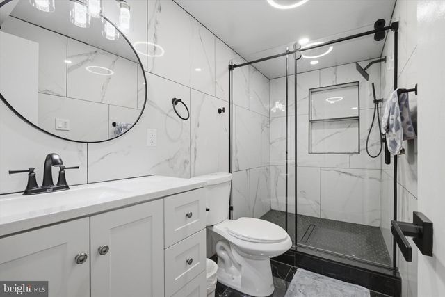 8802 STERLING, Hyattsville, MD 20785