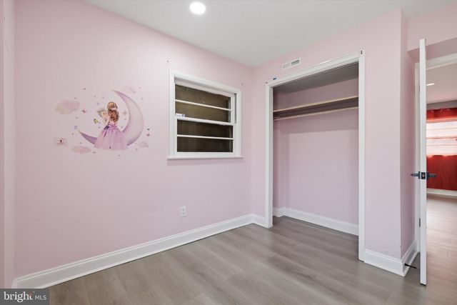 8802 STERLING, Hyattsville, MD 20785