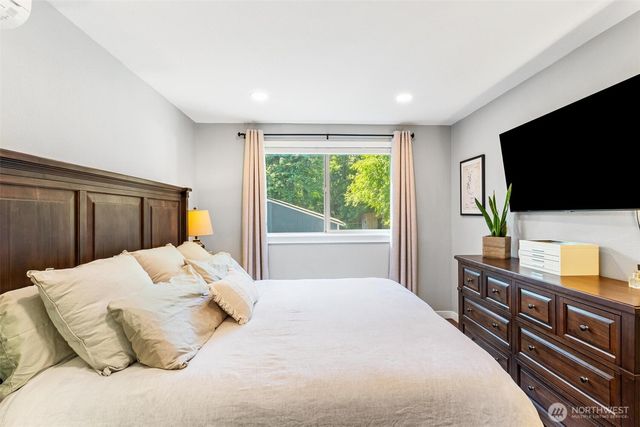 18925 276th Avenue SE, Issaquah, WA 98027