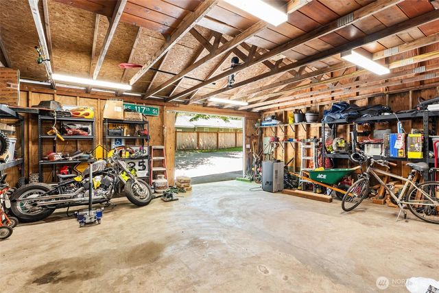 18925 276th Avenue SE, Issaquah, WA 98027