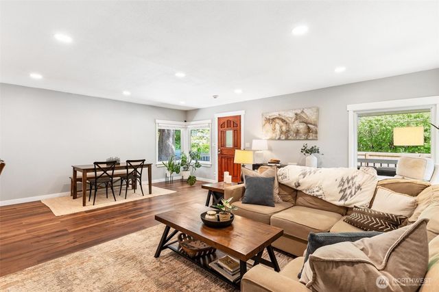 18925 276th Avenue SE, Issaquah, WA 98027