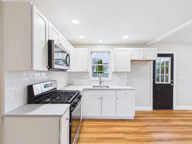 715 Newhall St, Fall River, MA 02721