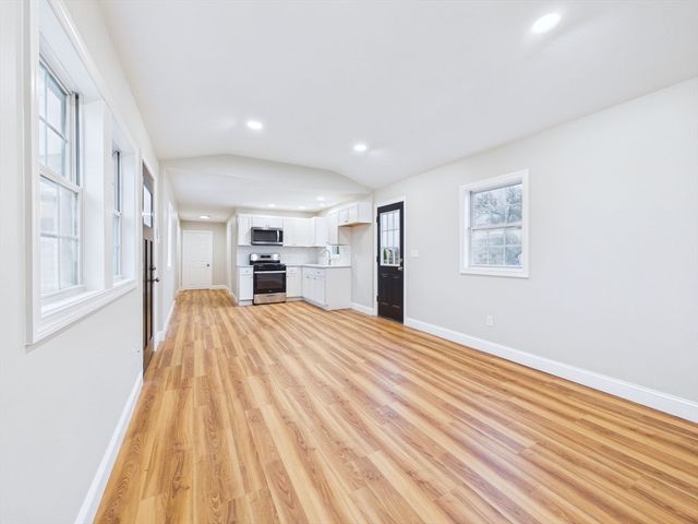 715 Newhall St, Fall River, MA 02721