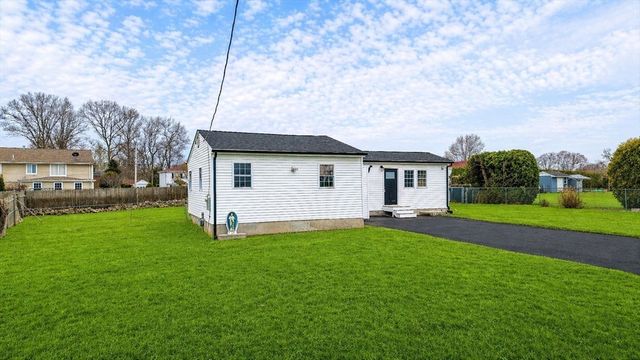 715 Newhall St, Fall River, MA 02721