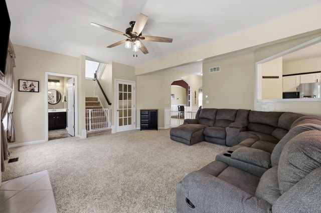 163 Santa Barbara Boulevard, Georgetown, KY 40324