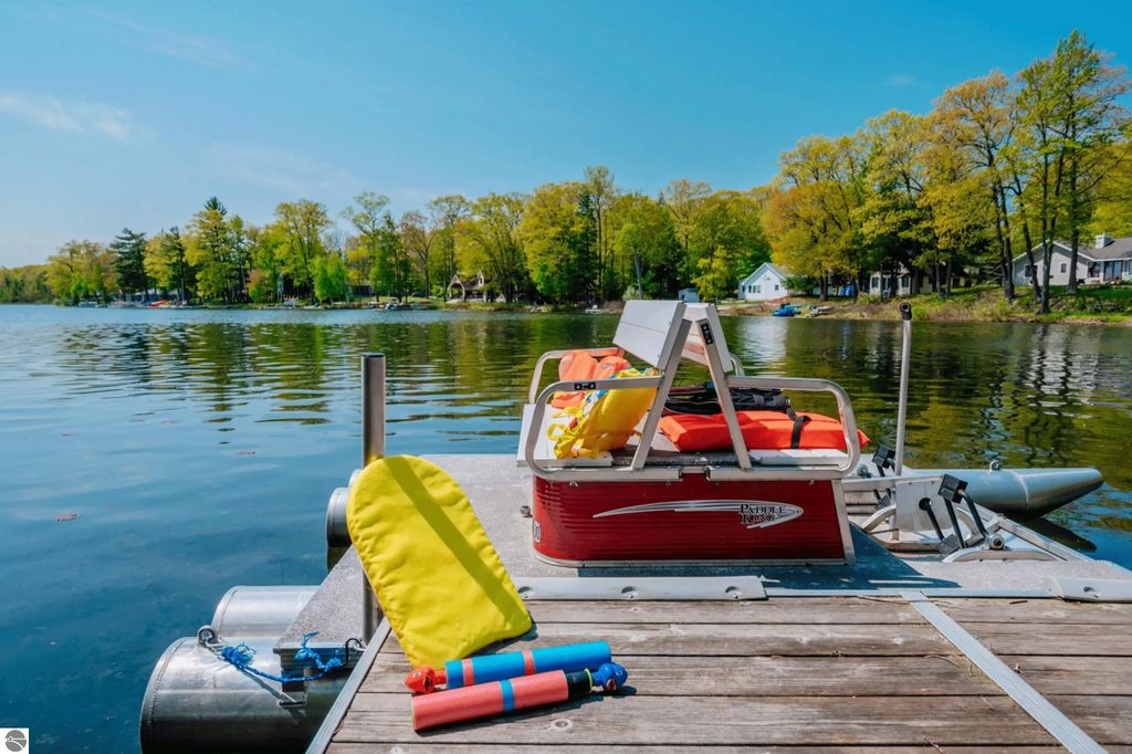 Image 9 of property listing at 600 Bass Lake Road, Traverse City, MI 49685