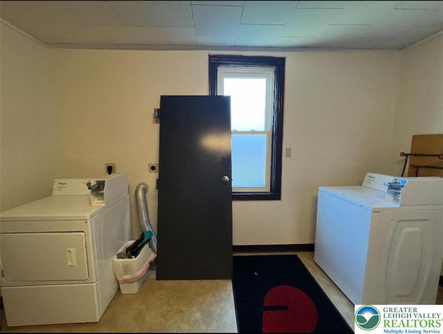 1222 Main Street 1, Northampton Boro, PA 18067