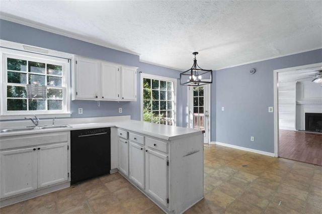 2575 Fairview Lane, Jonesboro, GA 30236