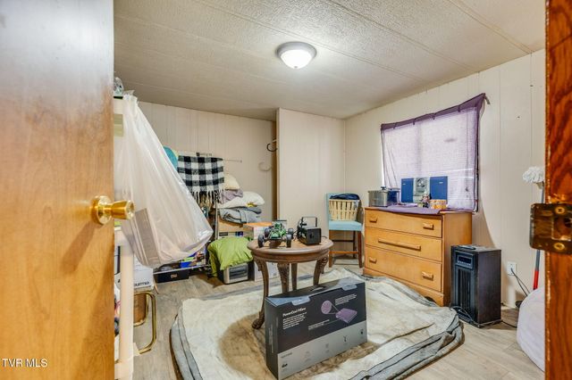 238 Eula Private Drive, Bristol, TN 37620