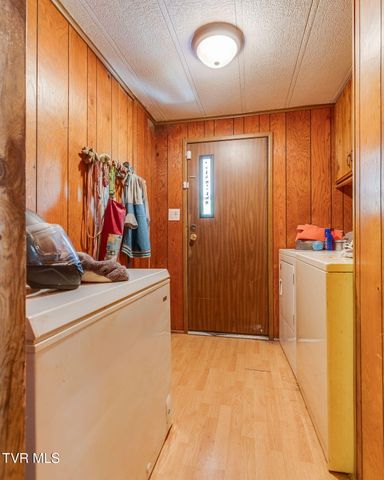 238 Eula Private Drive, Bristol, TN 37620