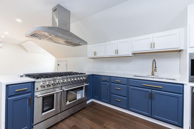 40 Devon St 3, Boston, MA 02121