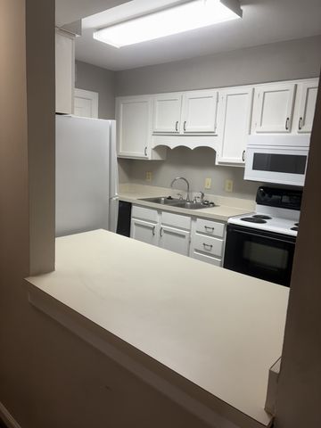 1280 Middle Tennessee Blvd Apt G1, Murfreesboro, TN 37130