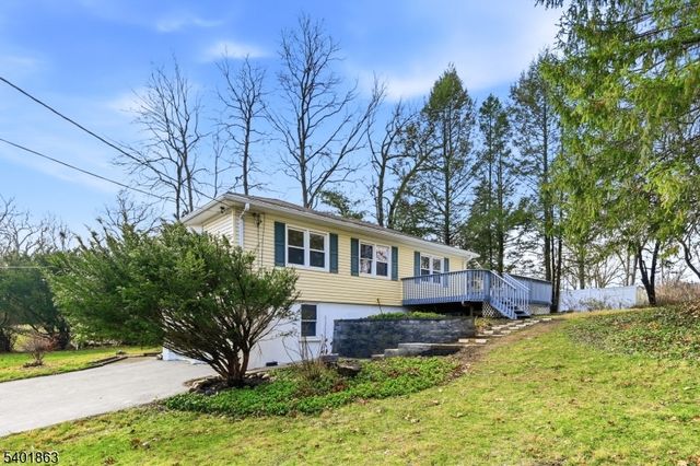 4 Rainbow Trl, Vernon Twp., NJ 07422