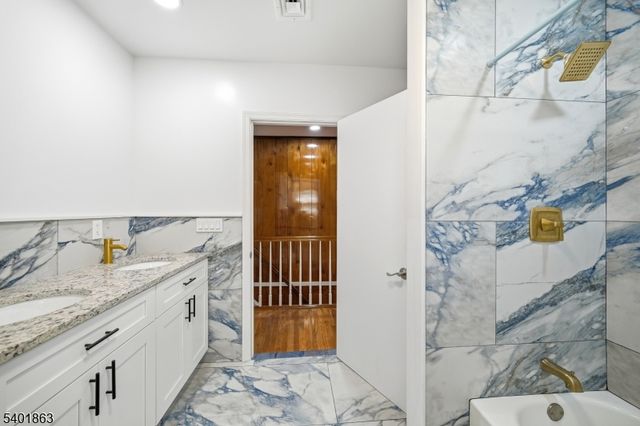 4 Rainbow Trl, Vernon Twp., NJ 07422