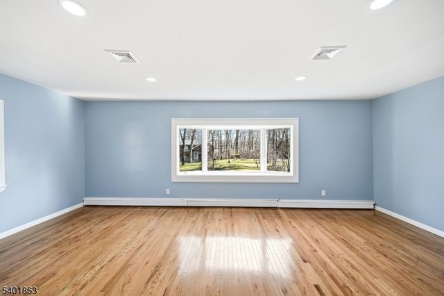 4 Rainbow Trl, Vernon Twp., NJ 07422