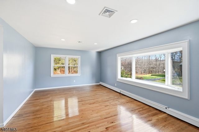 4 Rainbow Trl, Vernon Twp., NJ 07422