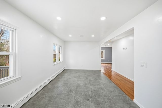 4 Rainbow Trl, Vernon Twp., NJ 07422