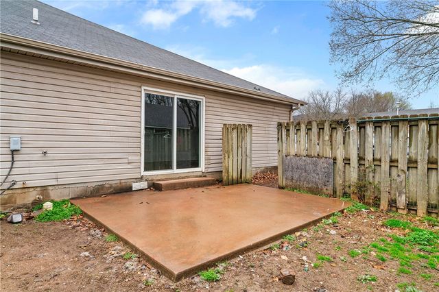 1673 & 1675 E Evalyn Circle, Fayetteville, AR 72701