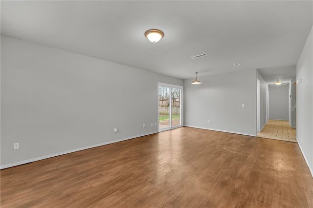 1673 & 1675 E Evalyn Circle, Fayetteville, AR 72701