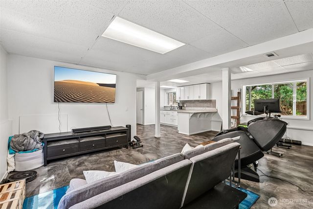 20917 22nd Avenue W, Lynnwood, WA 98036