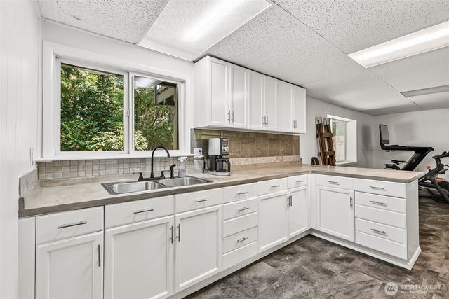 20917 22nd Avenue W, Lynnwood, WA 98036