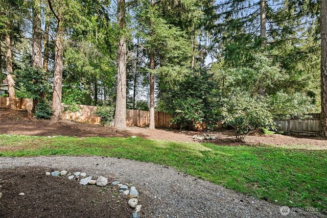 20917 22nd Avenue W, Lynnwood, WA 98036