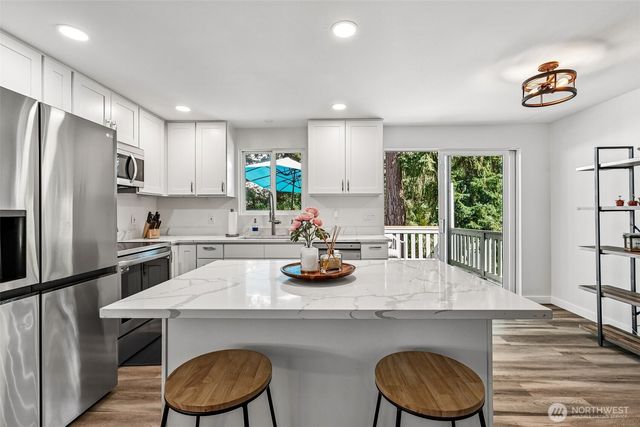 20917 22nd Avenue W, Lynnwood, WA 98036