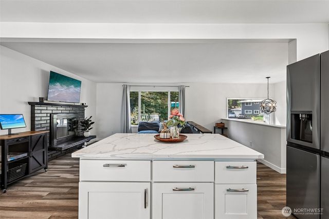 20917 22nd Avenue W, Lynnwood, WA 98036
