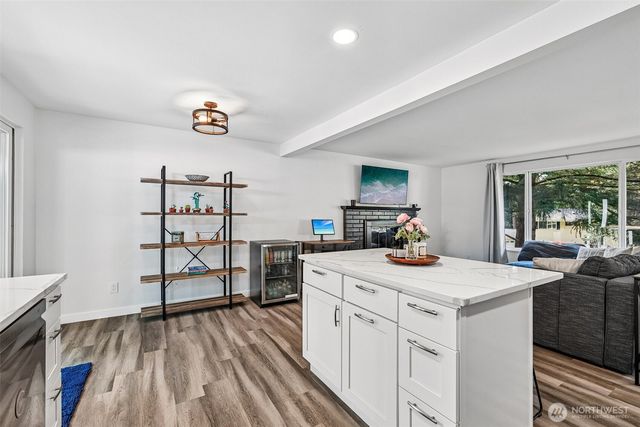 20917 22nd Avenue W, Lynnwood, WA 98036