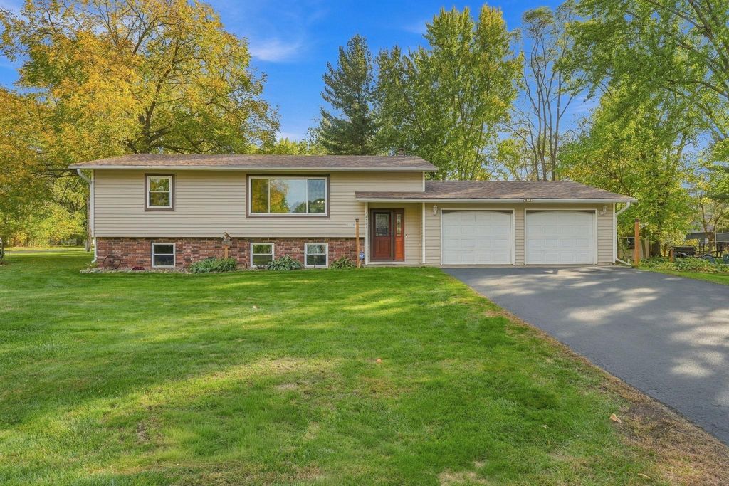 16701 Upper 4th Street N, Lakeland, MN 55043 — exterior