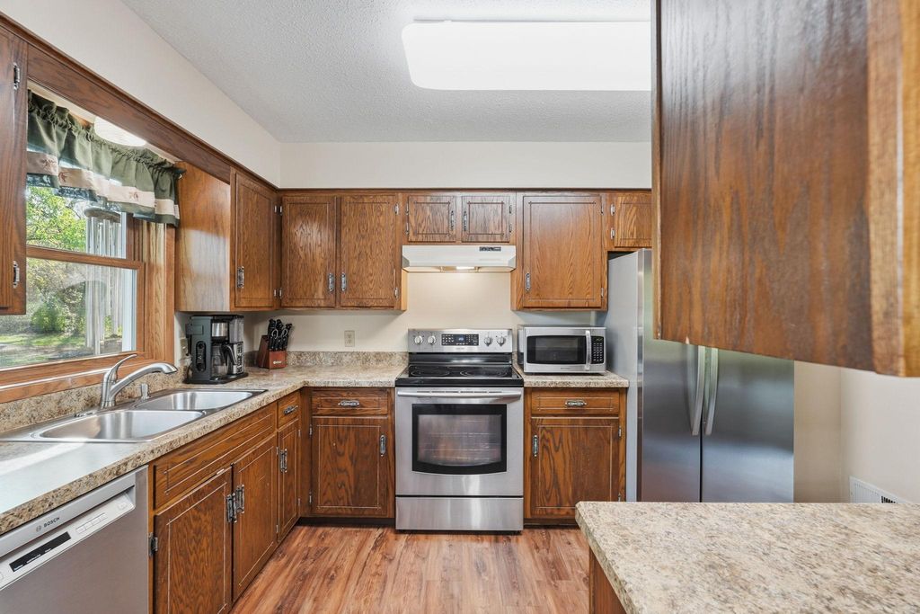 16701 Upper 4th Street N, Lakeland, MN 55043 — photo 2