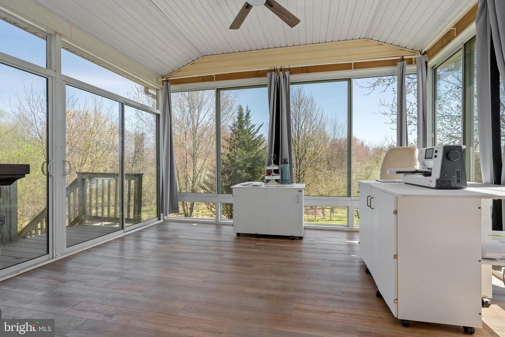 Image 21 of property listing at 4525 BECKLEYSVILLE RD, Hampstead, MD 21074