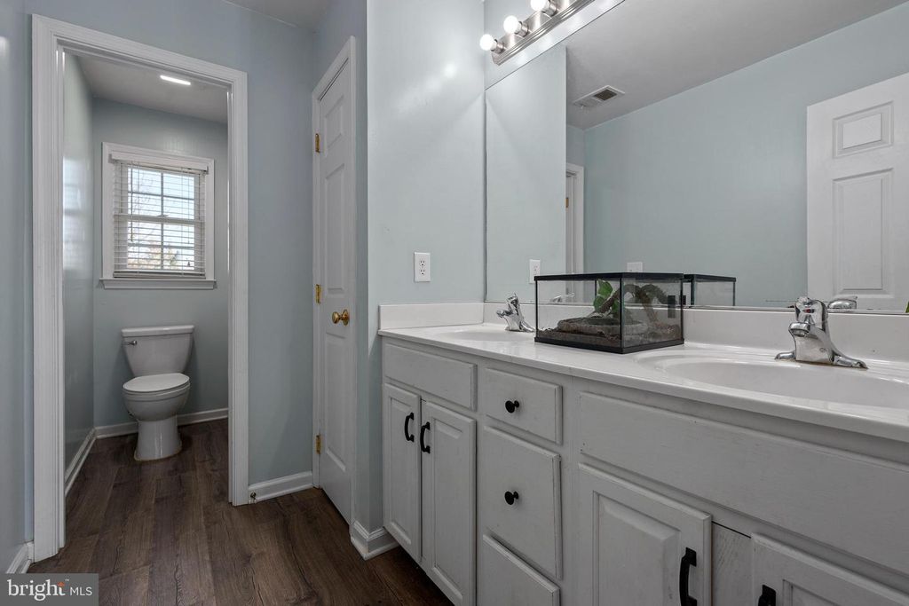 Image 40 of property listing at 4525 BECKLEYSVILLE RD, Hampstead, MD 21074